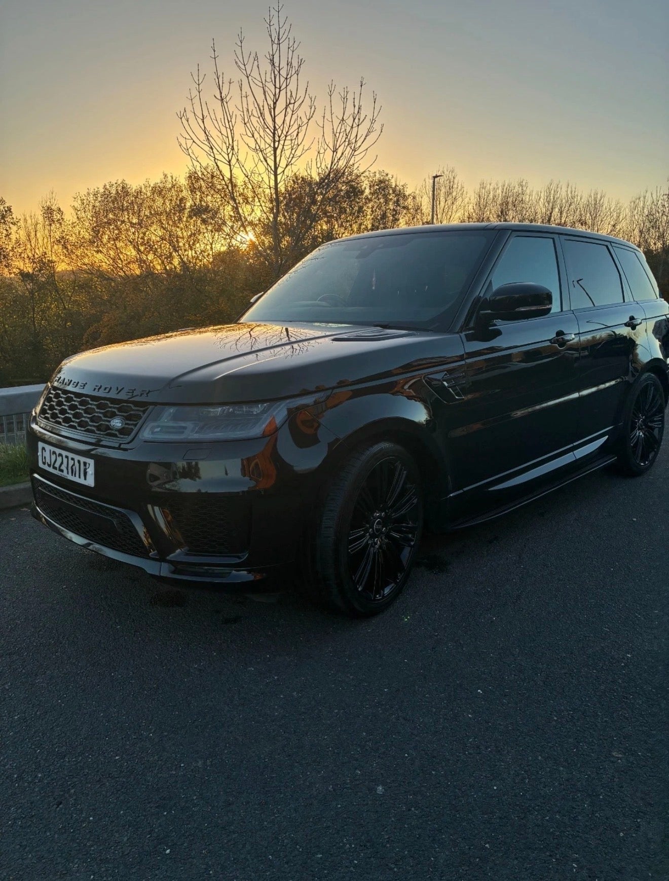 Range Rover sport black